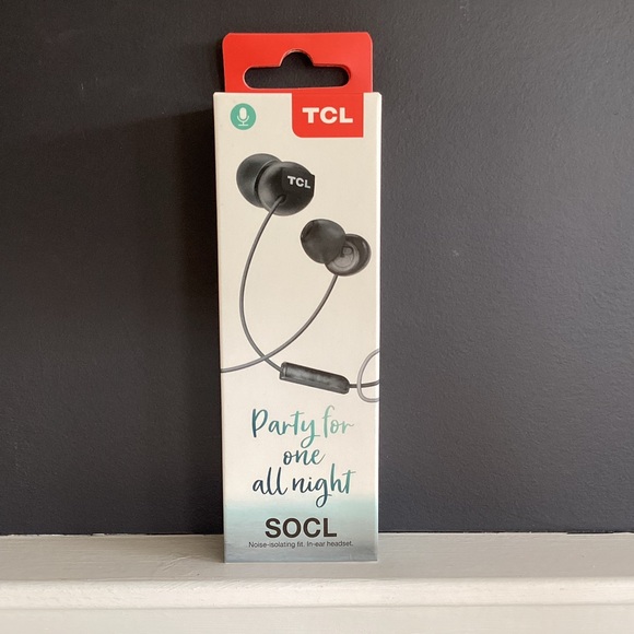 TCL Socl300 in-Ear Earbud Noise Isolating Wired Headphones with Built-in Mic - Picture 6 of 8